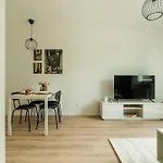 Urban & Green Apartments By Ambiente